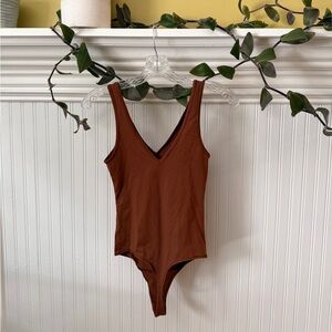Abercrombie & Fitch Camel Brown V-Neck Bodysuit - XS
